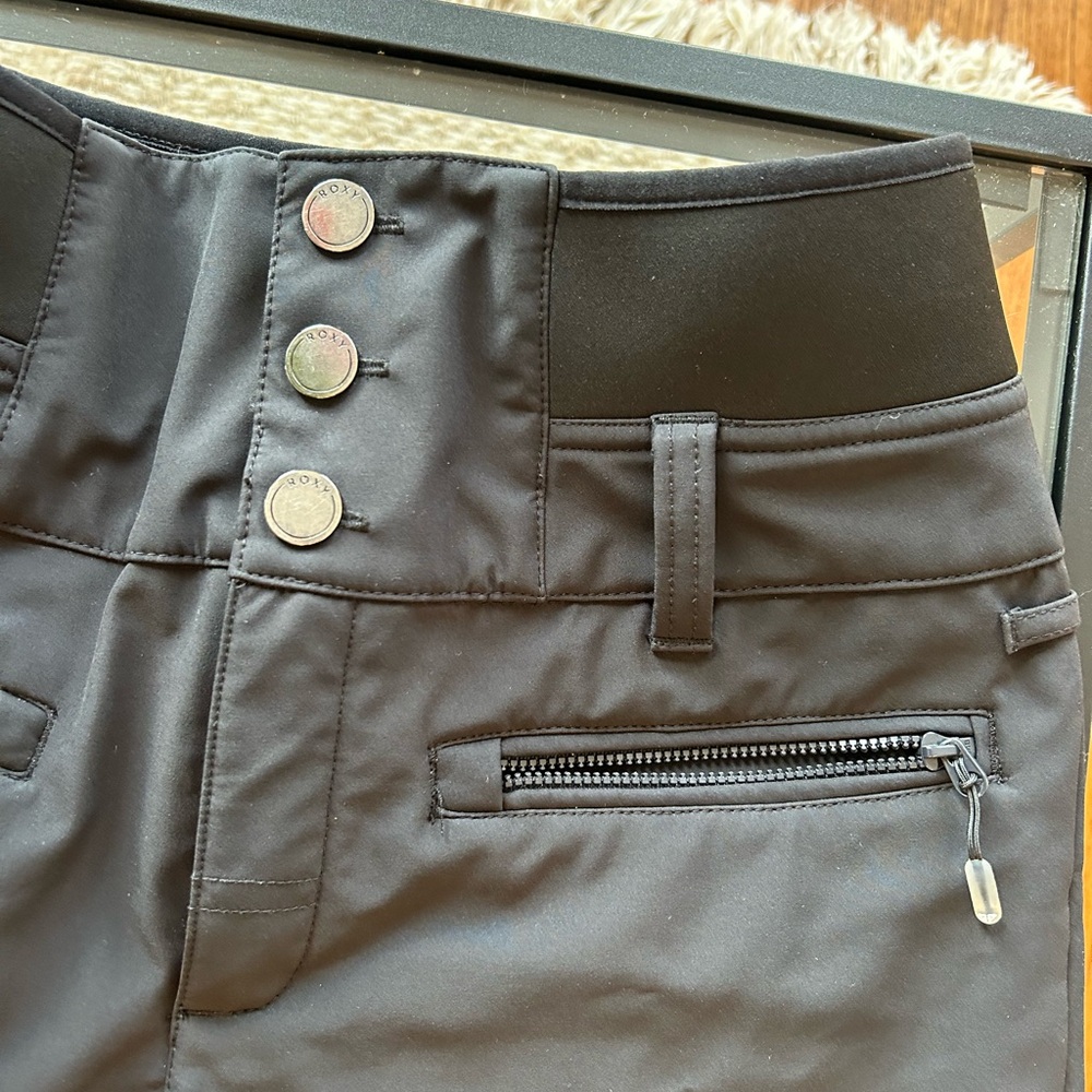 Roxy Black Women’s Ski Pants Size Small